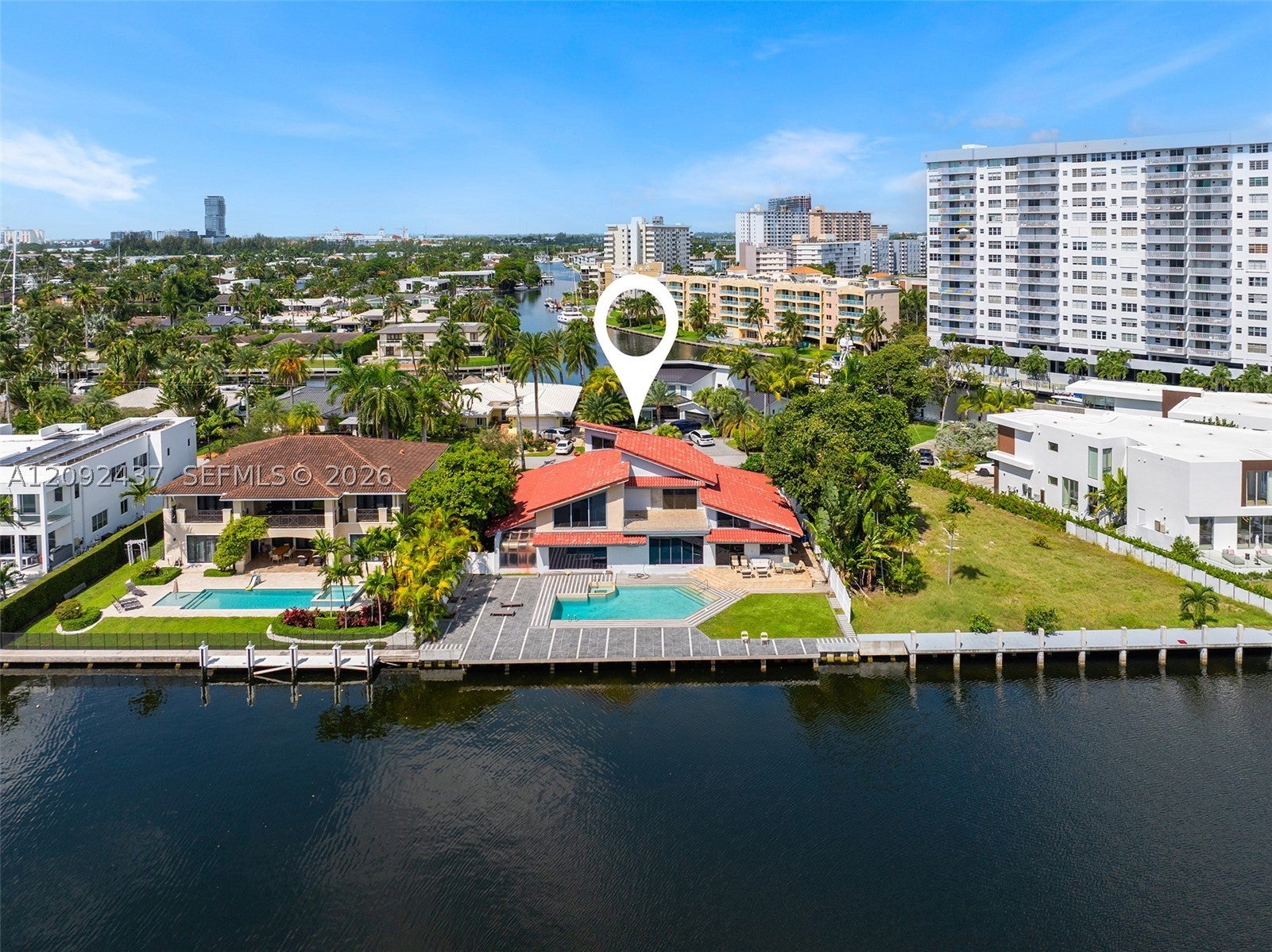 507 Palm Dr
