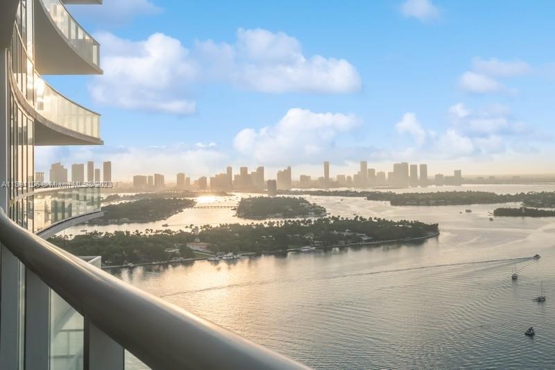 ICON CONDO - Residential