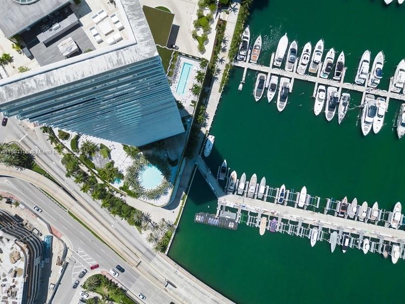 ICON CONDO - Residential