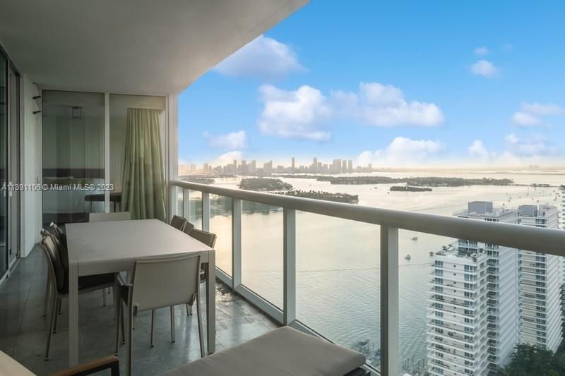 ICON CONDO - Residential