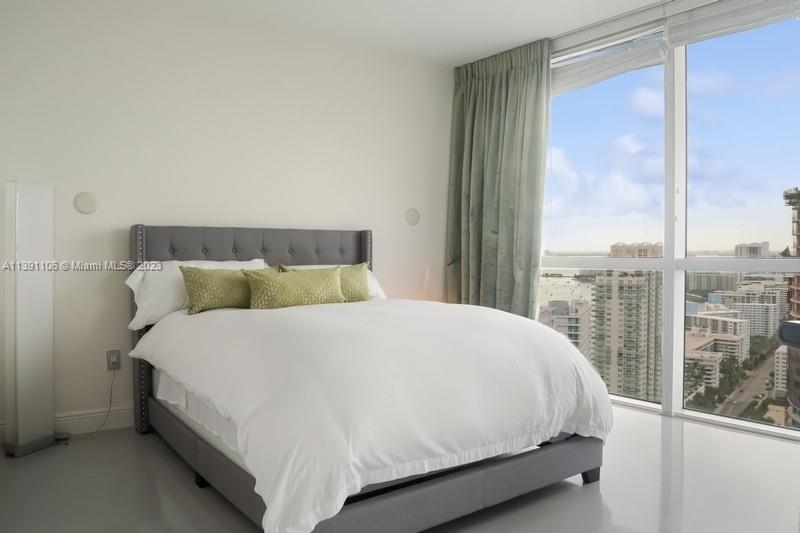 ICON CONDO - Residential