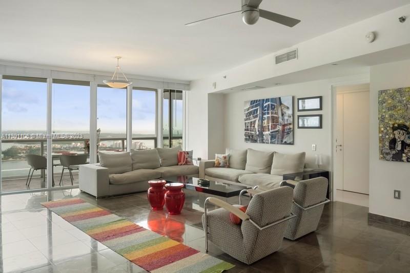 ICON CONDO - Residential