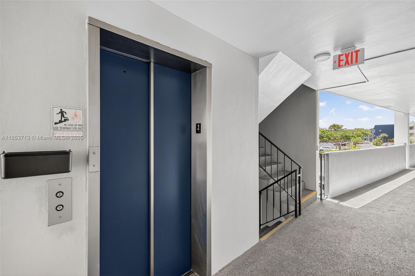 ORIOLE GOLF & TENNIS CLUB - Residential