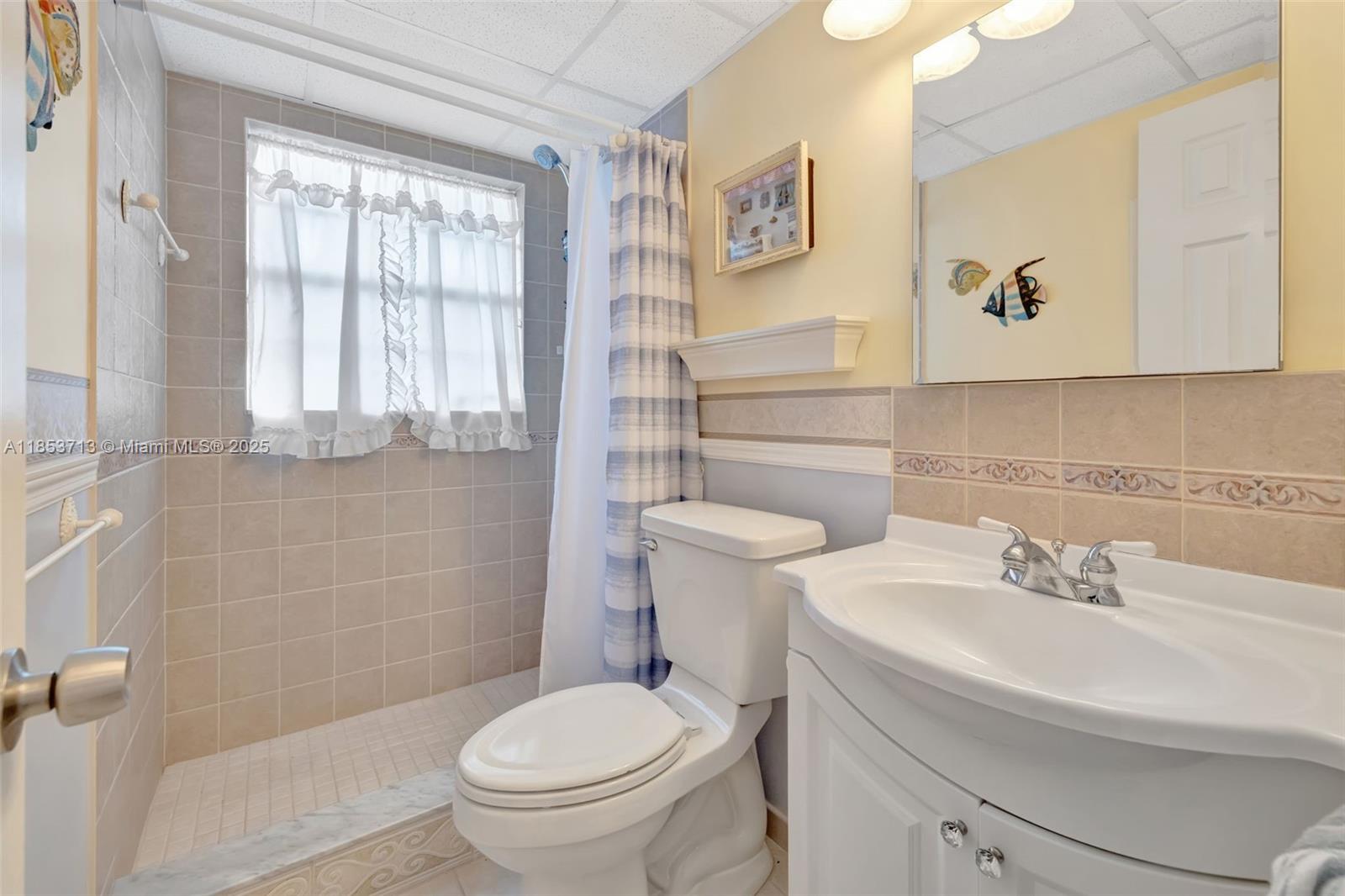 ORIOLE GOLF & TENNIS CLUB - Residential