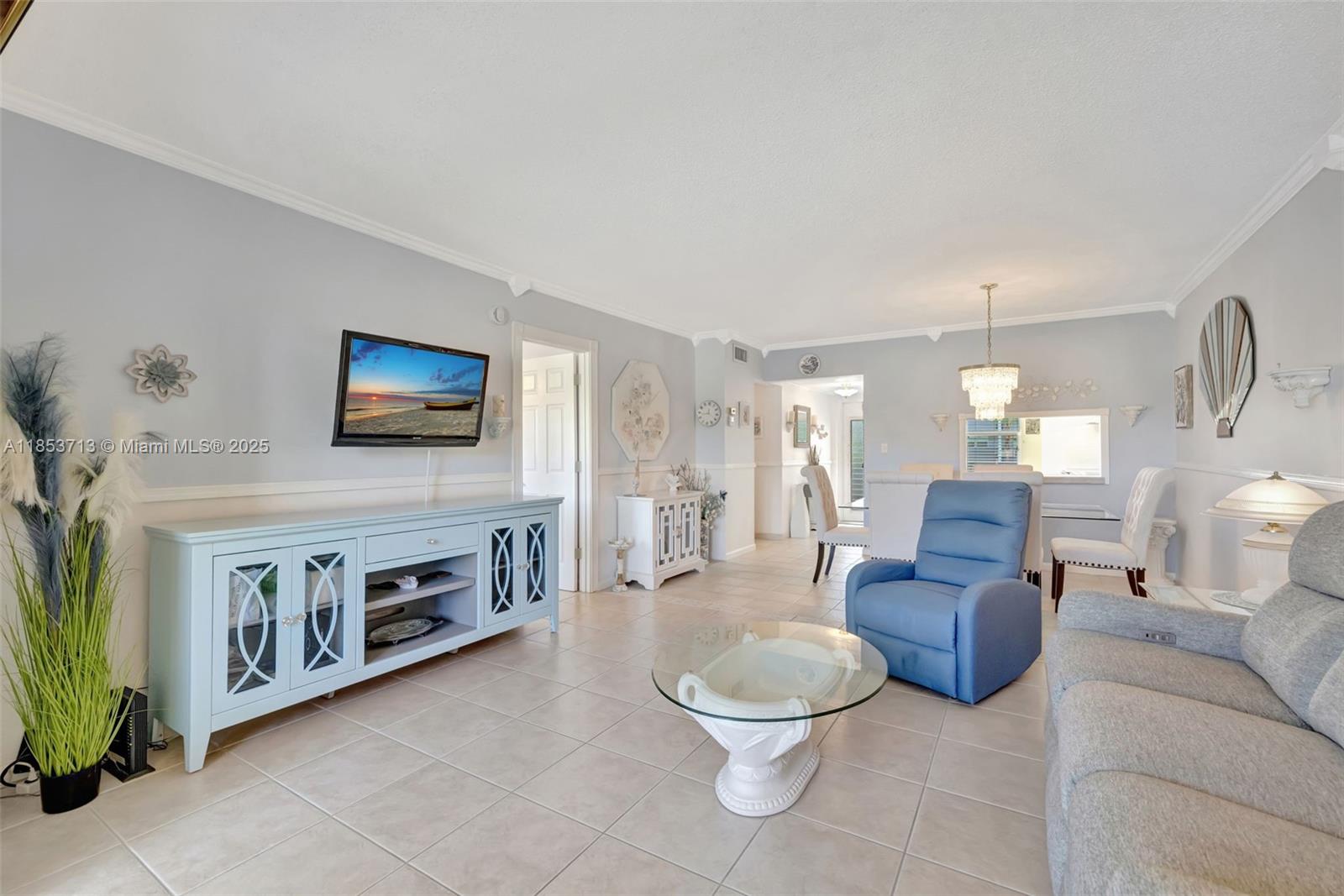 ORIOLE GOLF & TENNIS CLUB - Residential