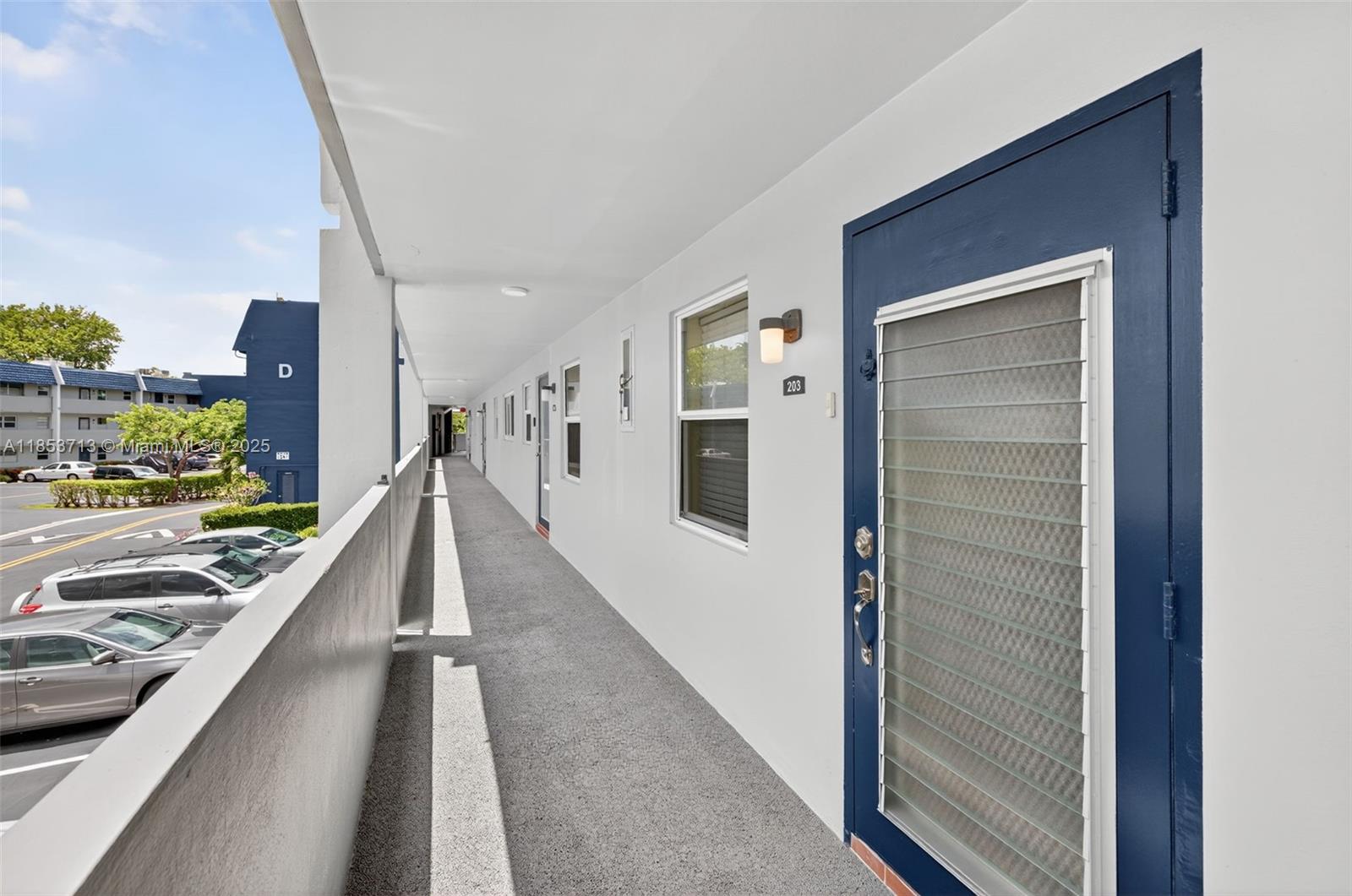 ORIOLE GOLF & TENNIS CLUB - Residential