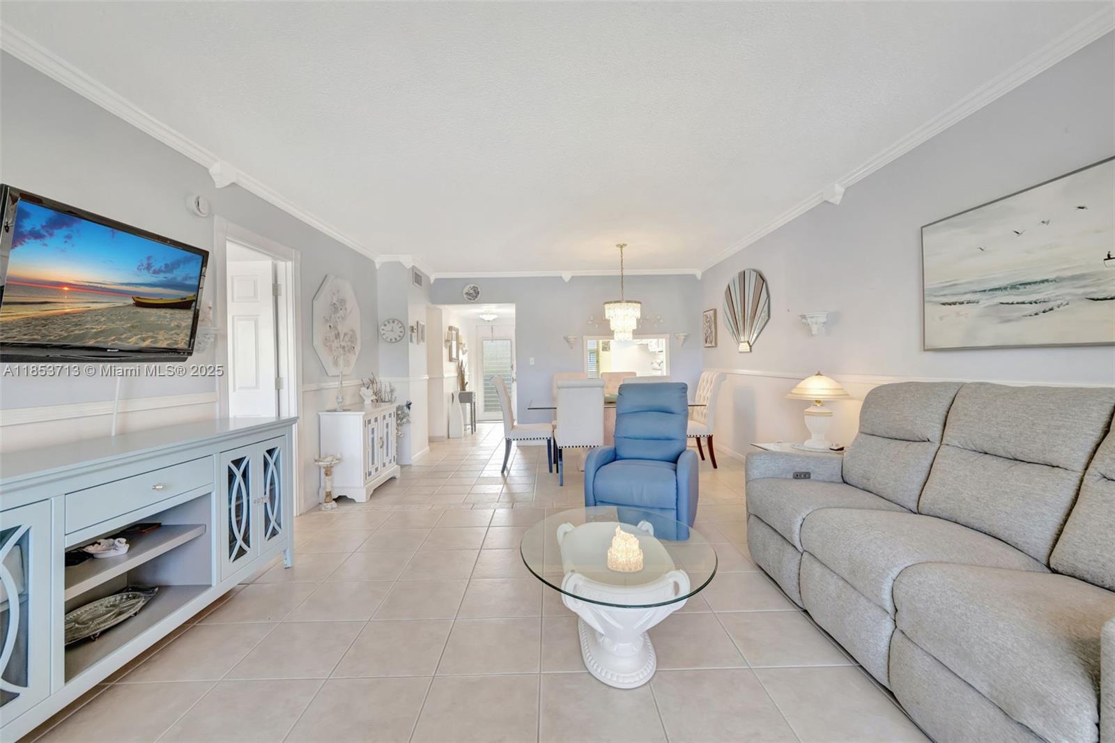 ORIOLE GOLF & TENNIS CLUB - Residential
