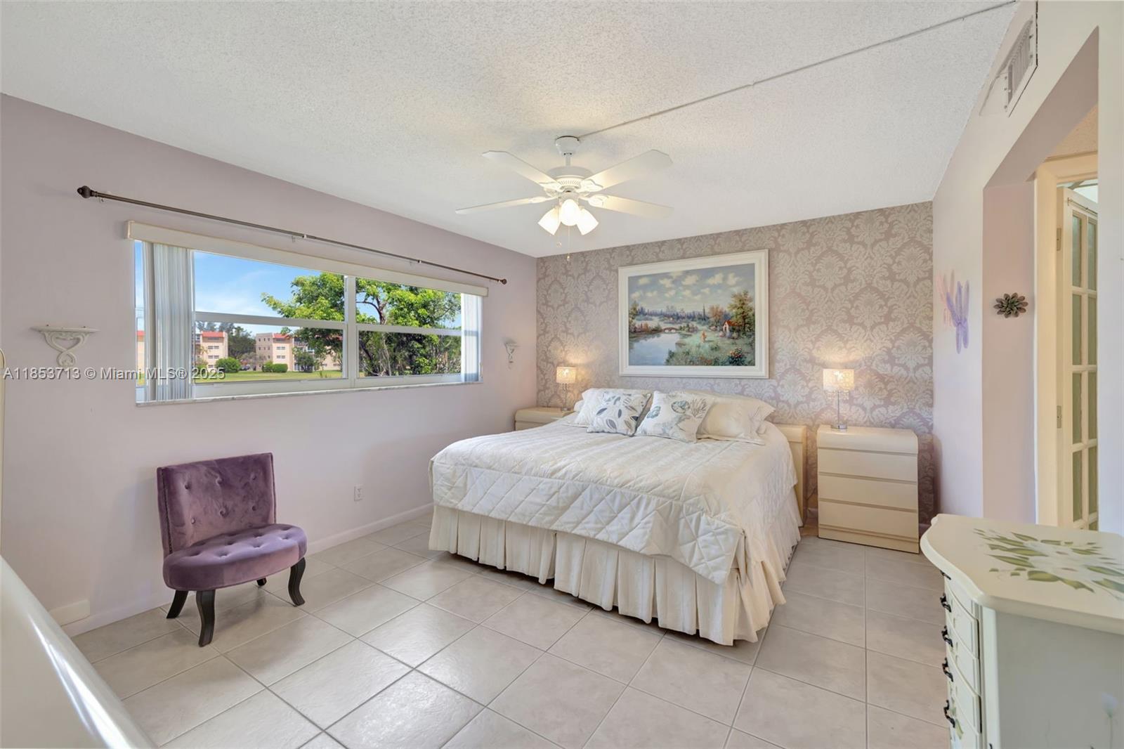 ORIOLE GOLF & TENNIS CLUB - Residential