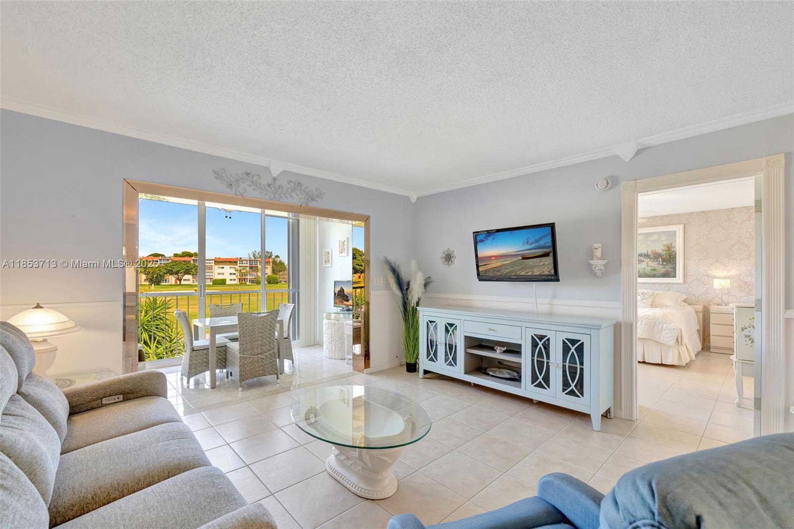 ORIOLE GOLF & TENNIS CLUB - Residential