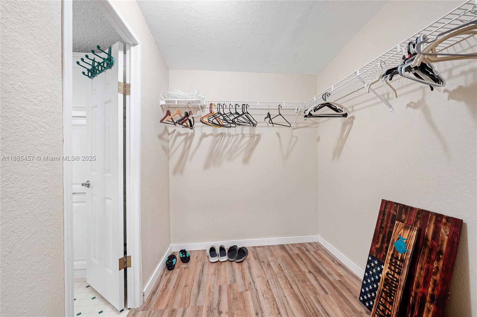 LAKE SURPRISE ESTATES - Residential Lease