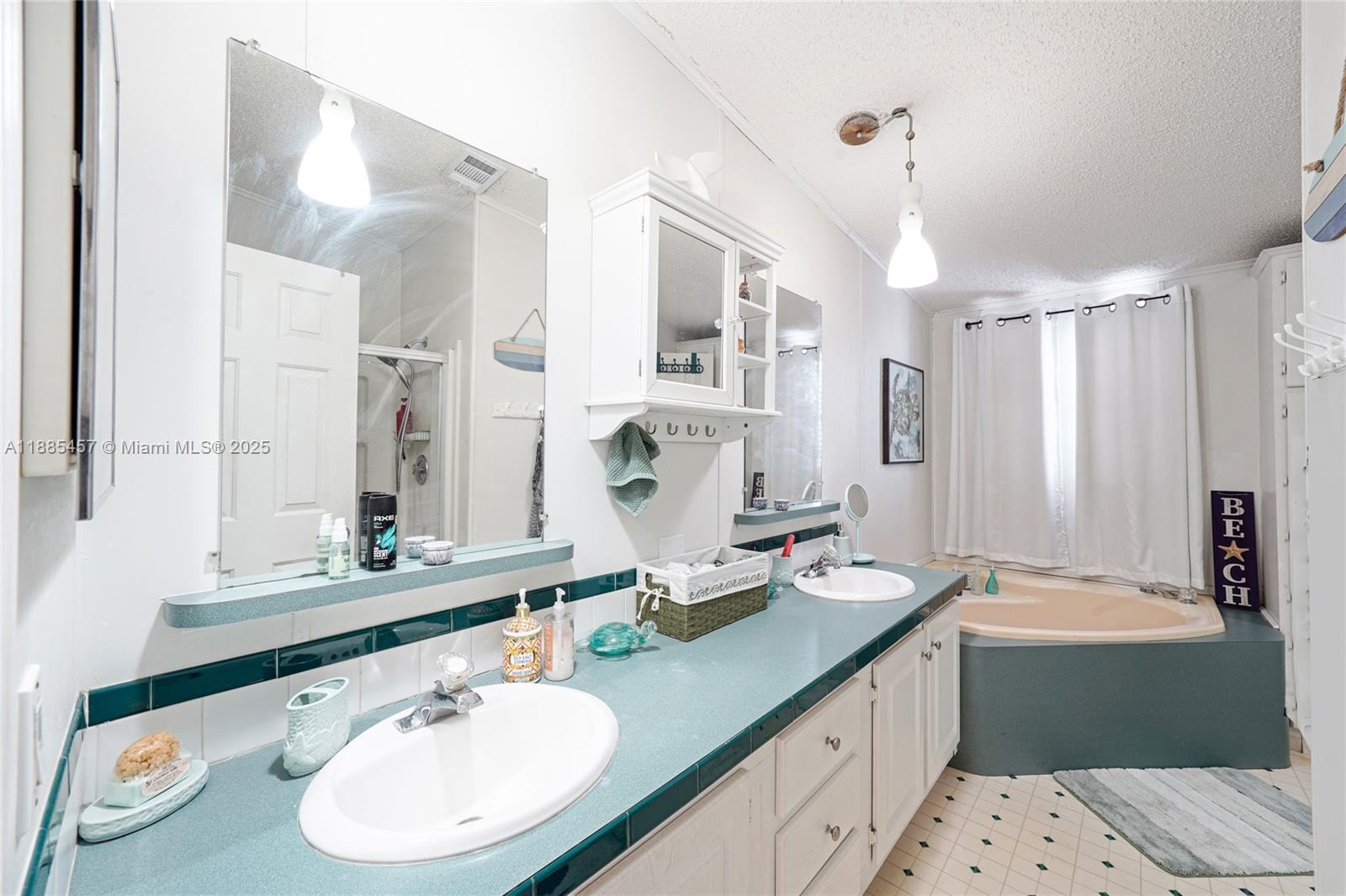 LAKE SURPRISE ESTATES - Residential Lease