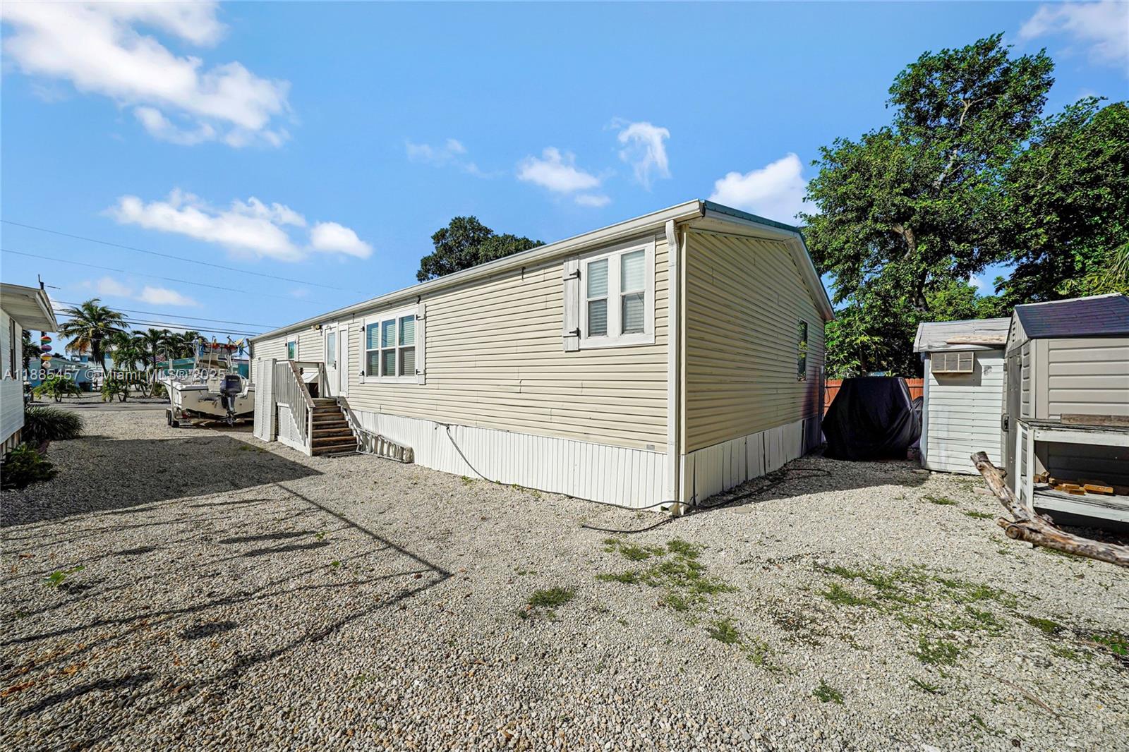 LAKE SURPRISE ESTATES - Residential Lease