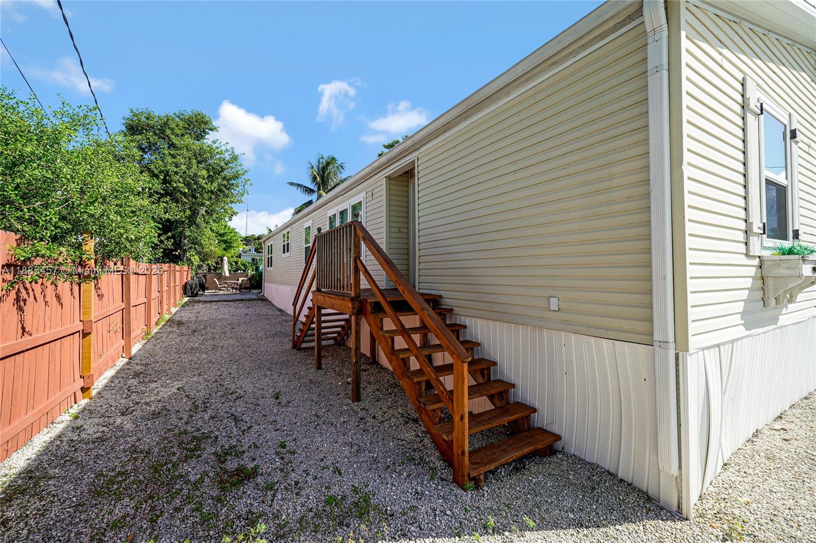 LAKE SURPRISE ESTATES - Residential Lease