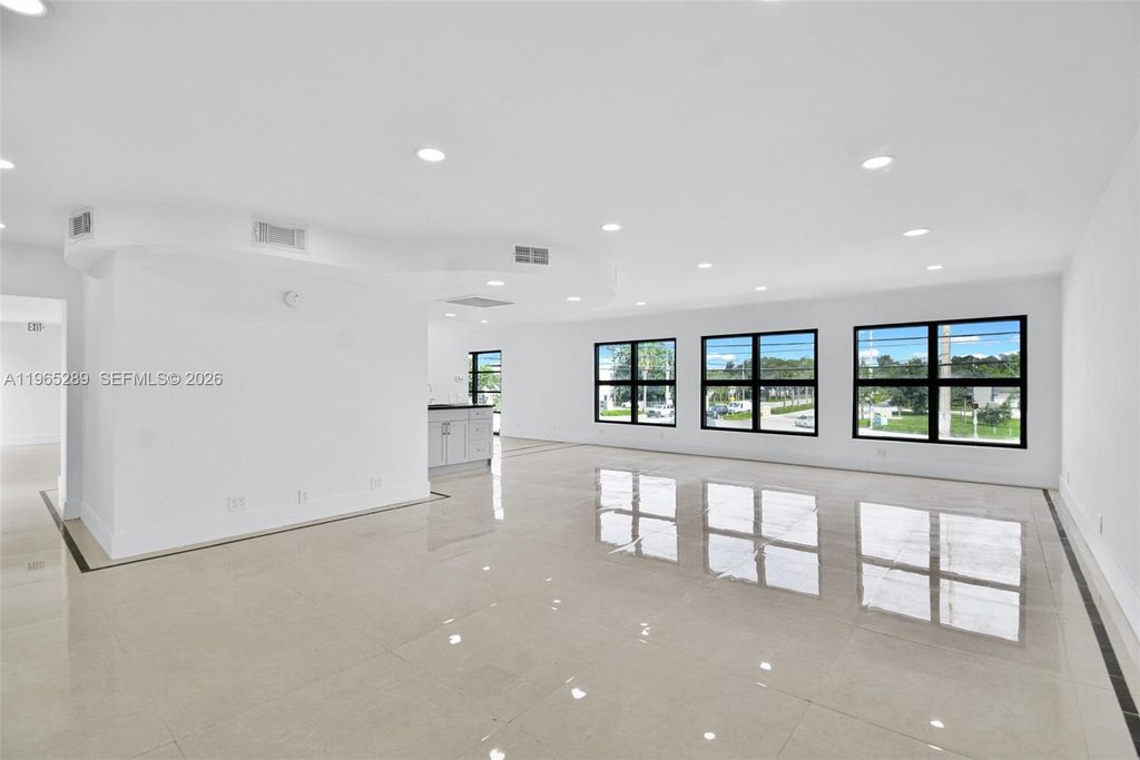 Photo of 2990 Griffin Rd #203, Dania Beach, FL 33312 (MLS # A11965289)