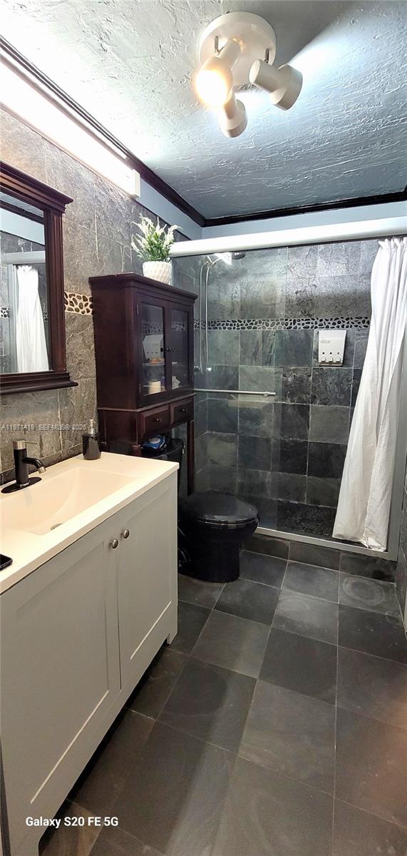 NOVA TOWNHOUSES CONDOMINI - Residential