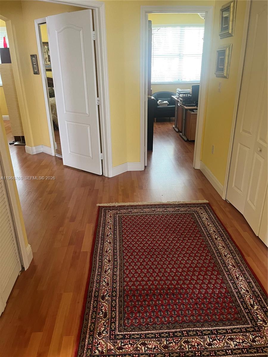 DORAL ISLES NORTH SEC ONE - Residential