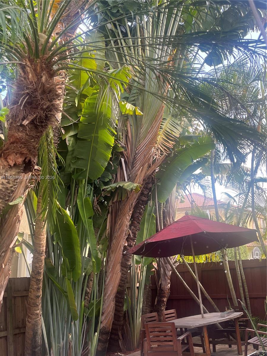 DORAL ISLES NORTH SEC ONE - Residential