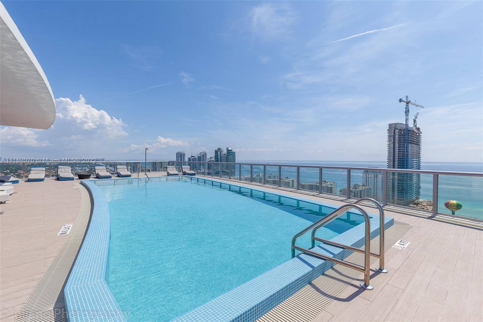 BEACHWALK CONDOMINIUM - Residential