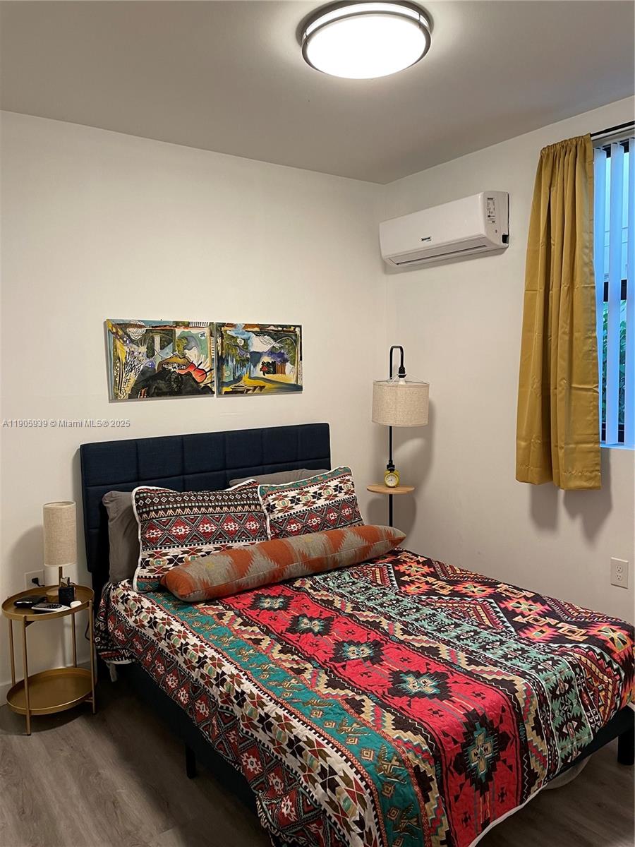 LAWRENCE ESTATE LAND CO - Residential Lease