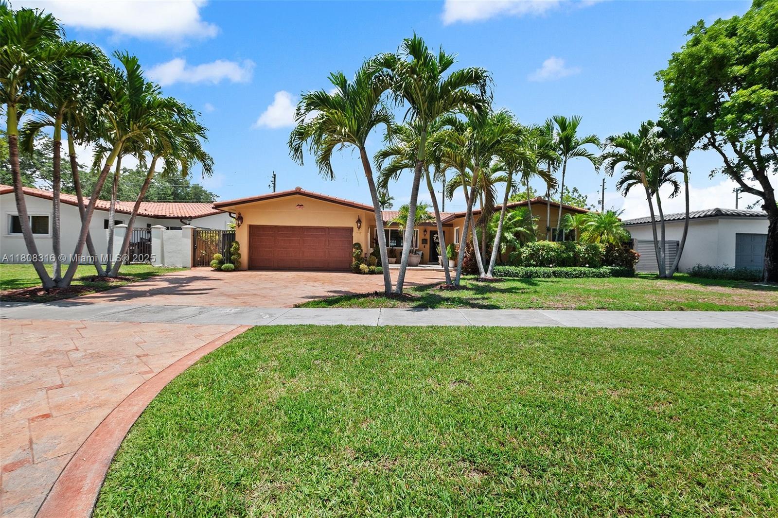 Property for Sale at 991 Dove Ave, Miami Springs, Miami-Dade County, Florida - Bedrooms: 4 
Bathrooms: 2  - $1,149,000
