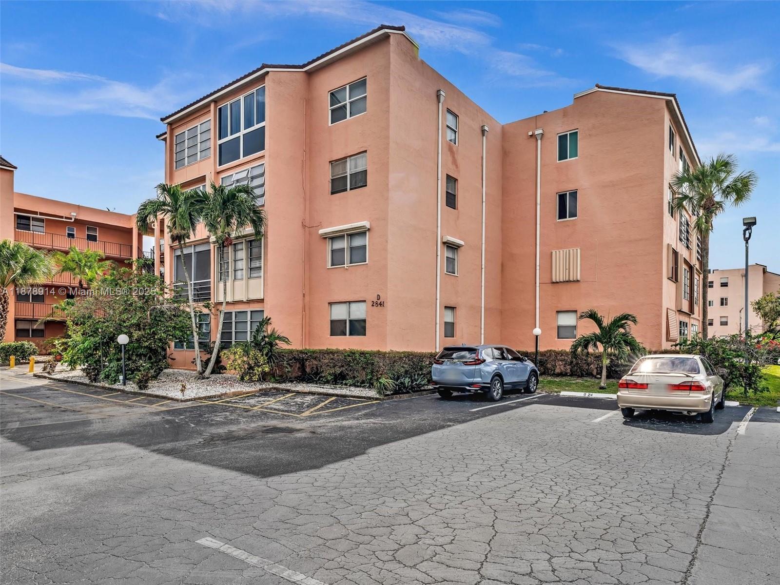 SOMERSET NO 4 CONDO - Residential