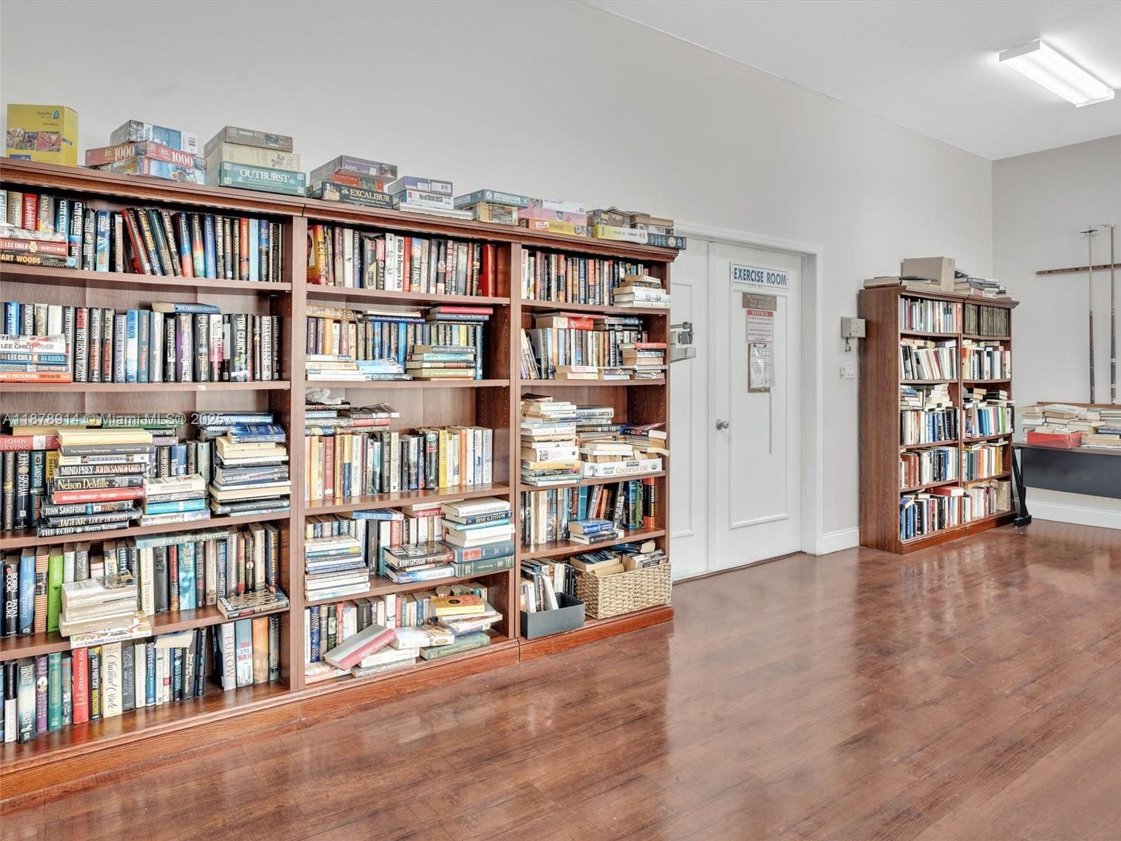 SOMERSET NO 4 CONDO - Residential