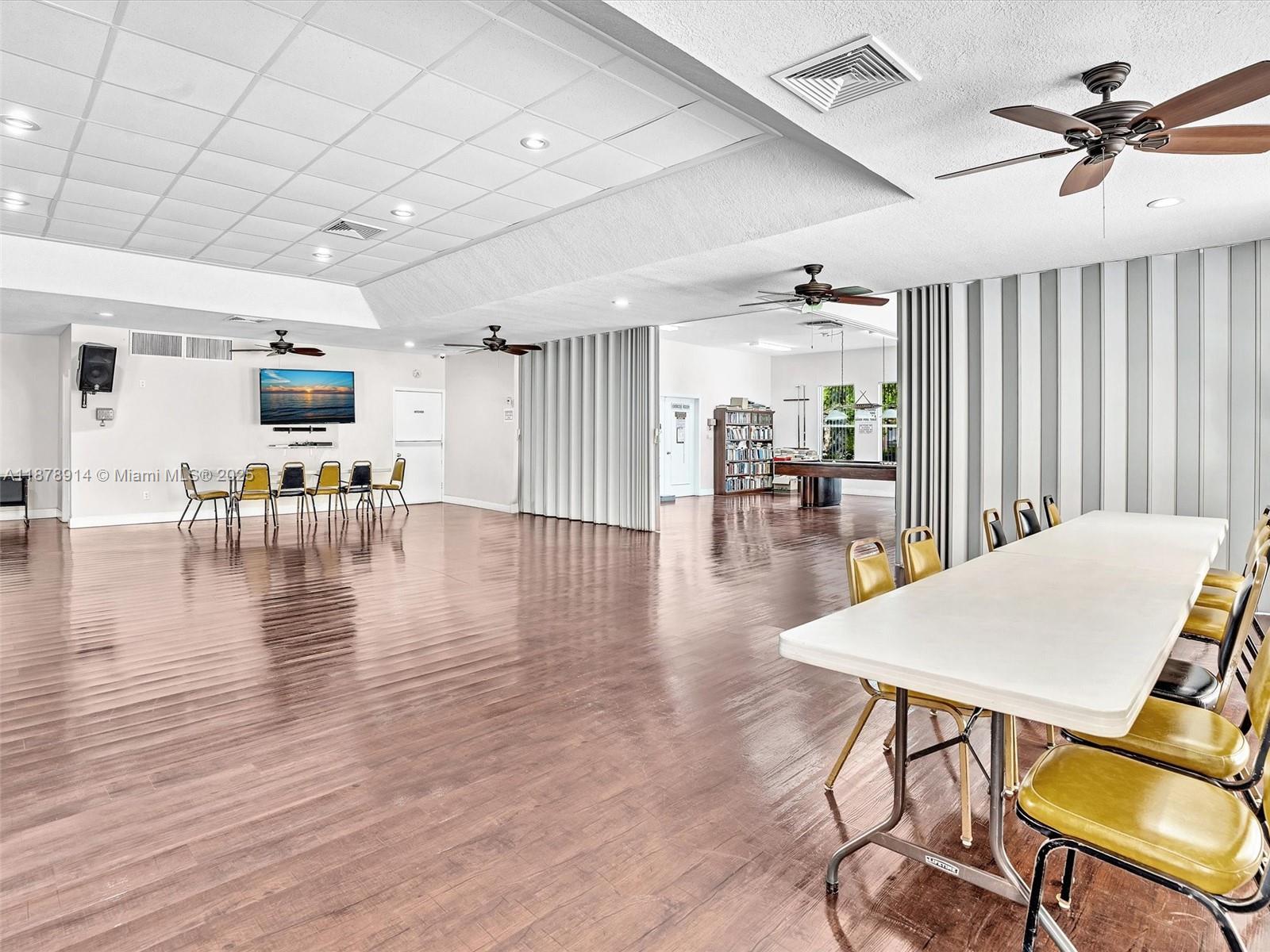 SOMERSET NO 4 CONDO - Residential