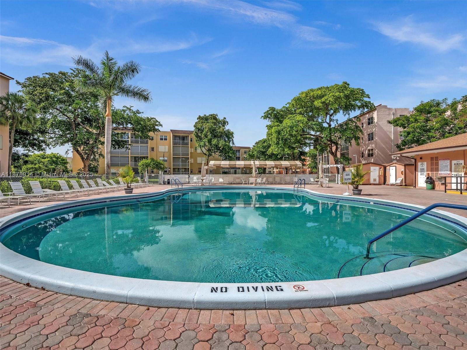 SOMERSET NO 4 CONDO - Residential