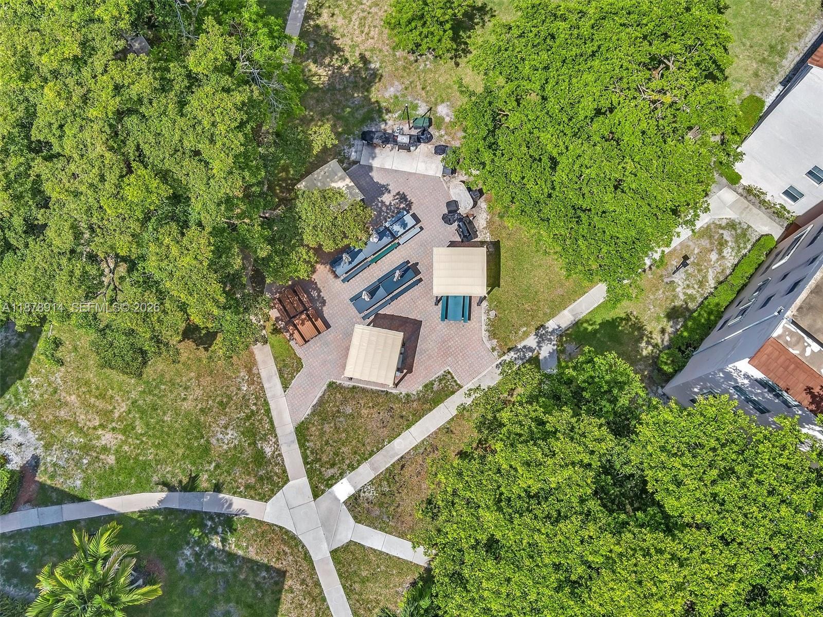 SOMERSET NO 4 CONDO - Residential