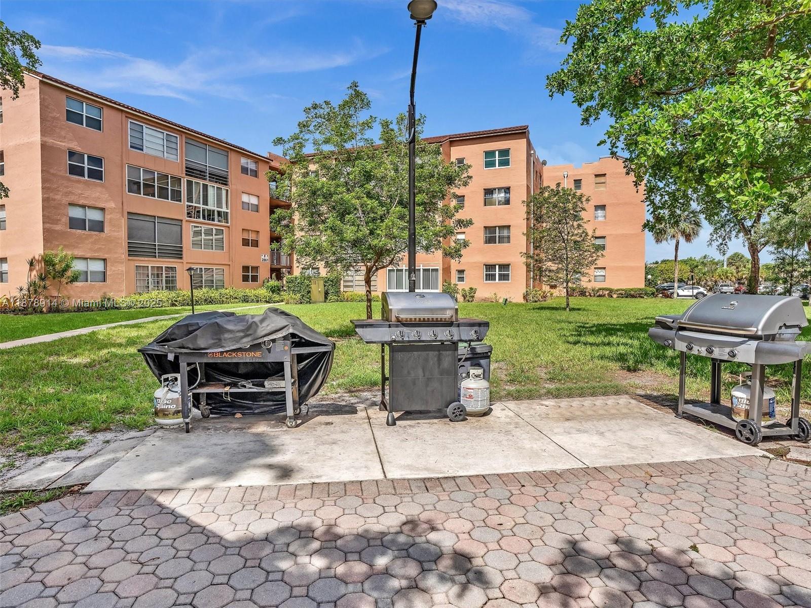 SOMERSET NO 4 CONDO - Residential