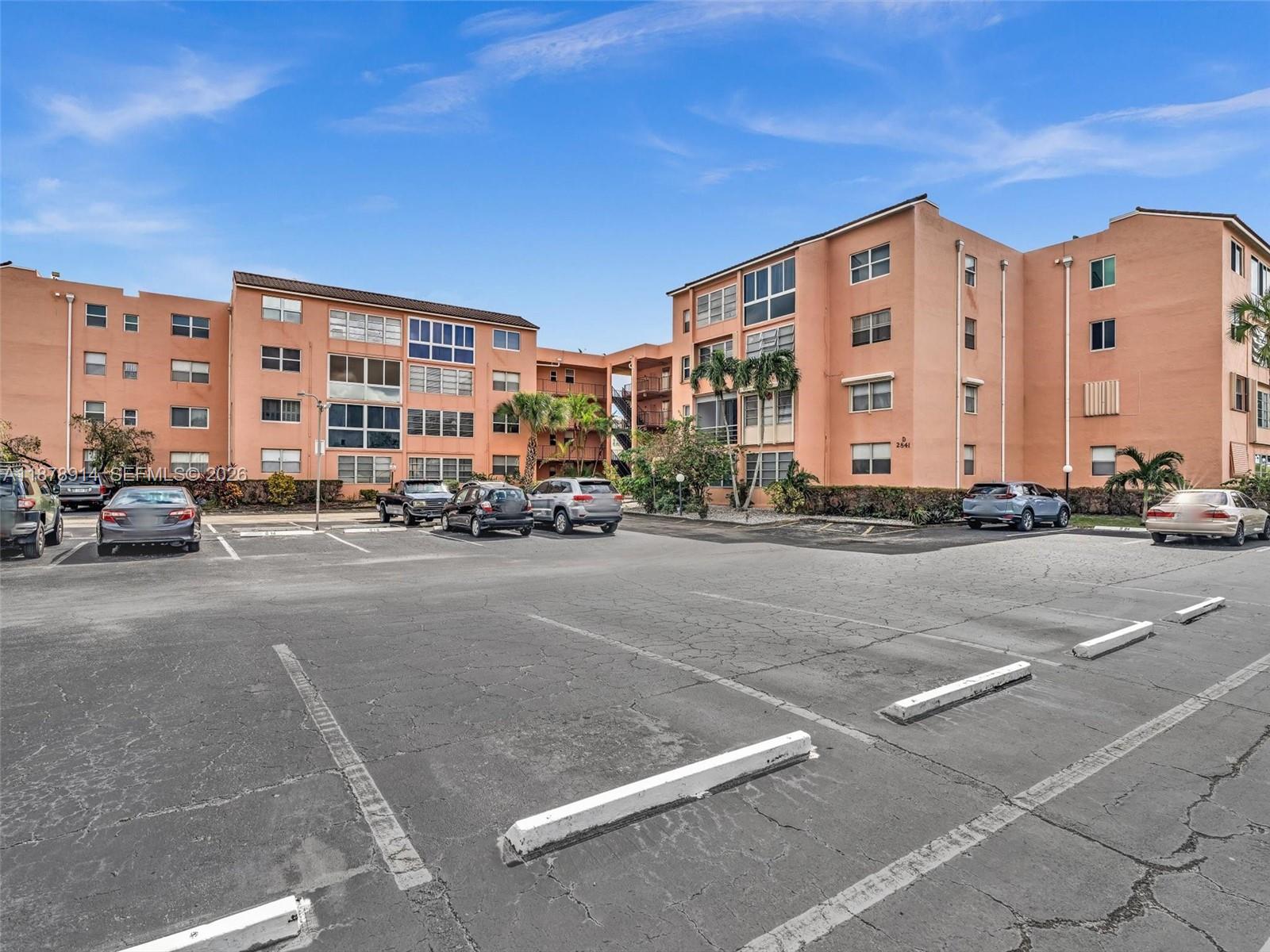 SOMERSET NO 4 CONDO - Residential