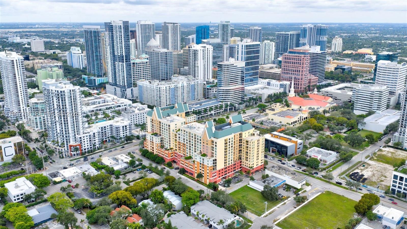 WAVERLY AT LAS OLAS CONDO - Residential