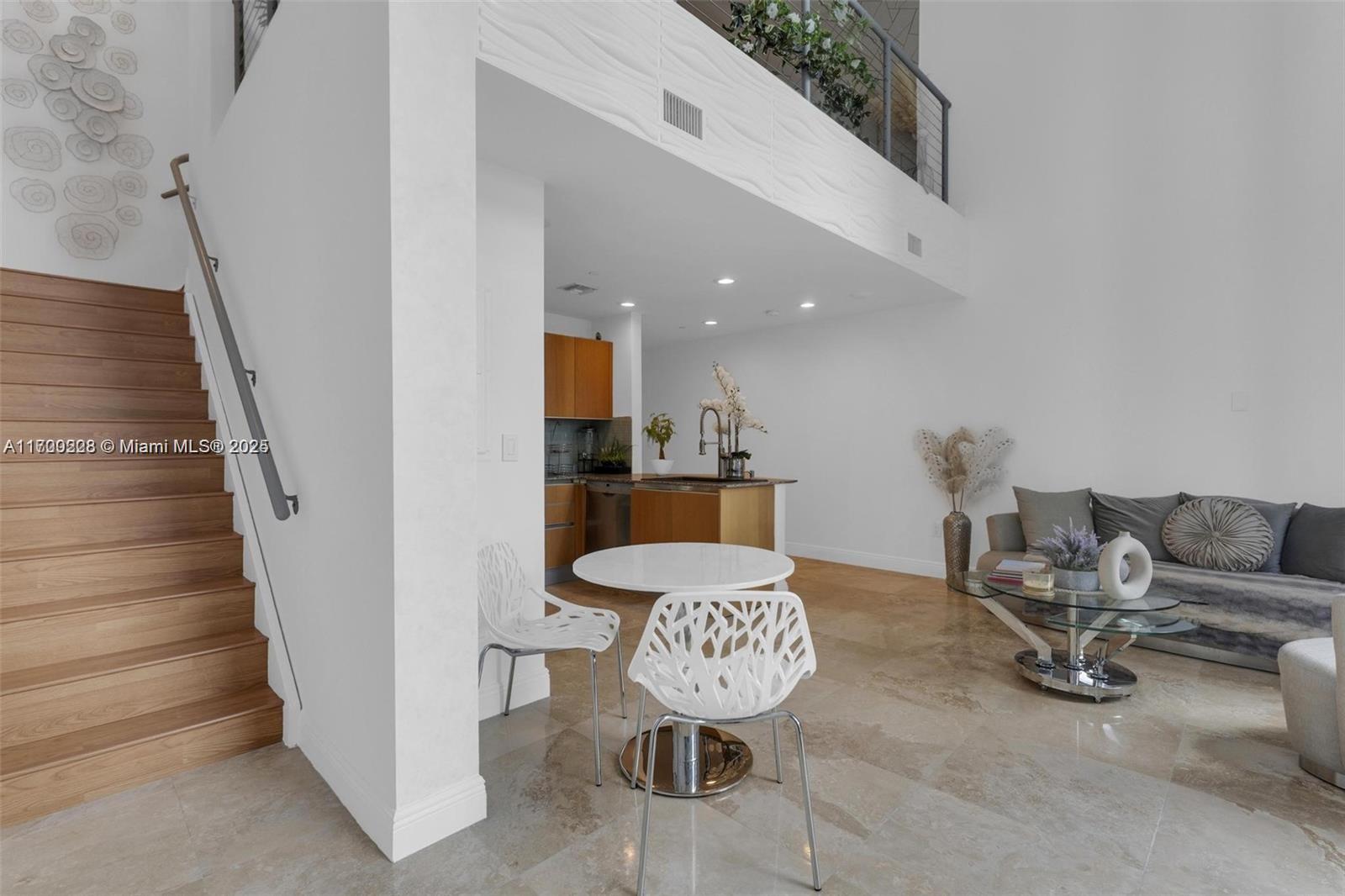 1050 Brickell Ave 2416, Miami, Broward County, Florida - 1 Bedrooms  
2 Bathrooms - 