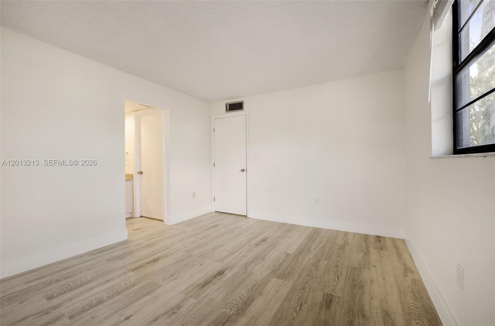 GARDENS OF KENDALL SO CON - Residential Lease