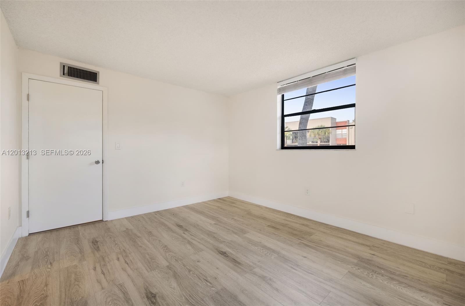 GARDENS OF KENDALL SO CON - Residential Lease