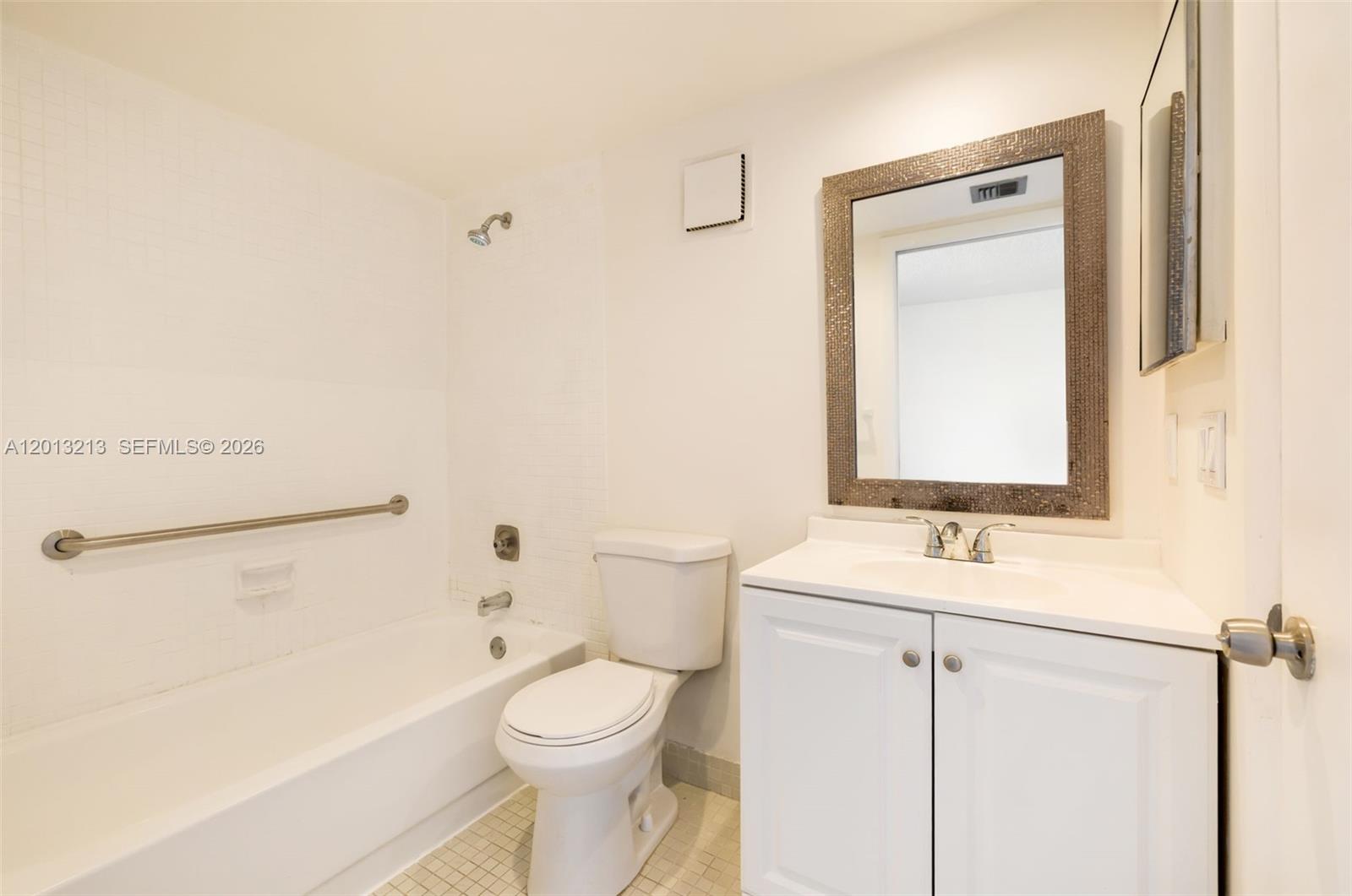 GARDENS OF KENDALL SO CON - Residential Lease