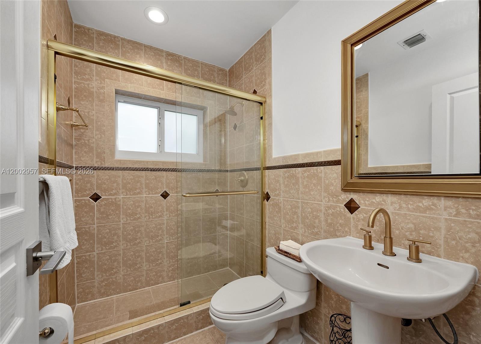 REID AIR SUBDIVISION - Residential Lease