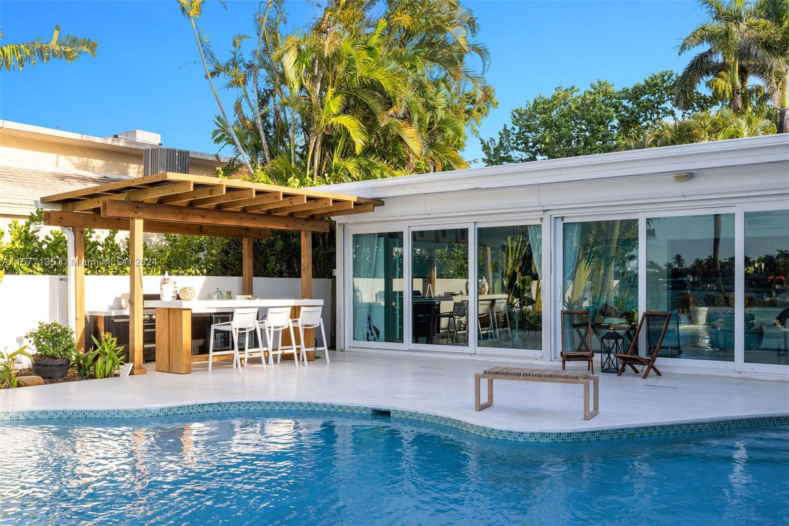 HIBISCUS ISLAND - Residential