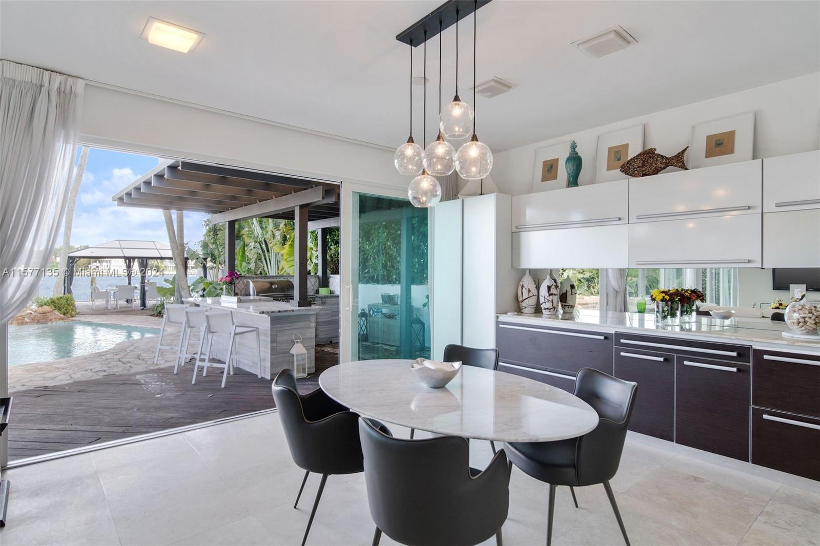 HIBISCUS ISLAND - Residential