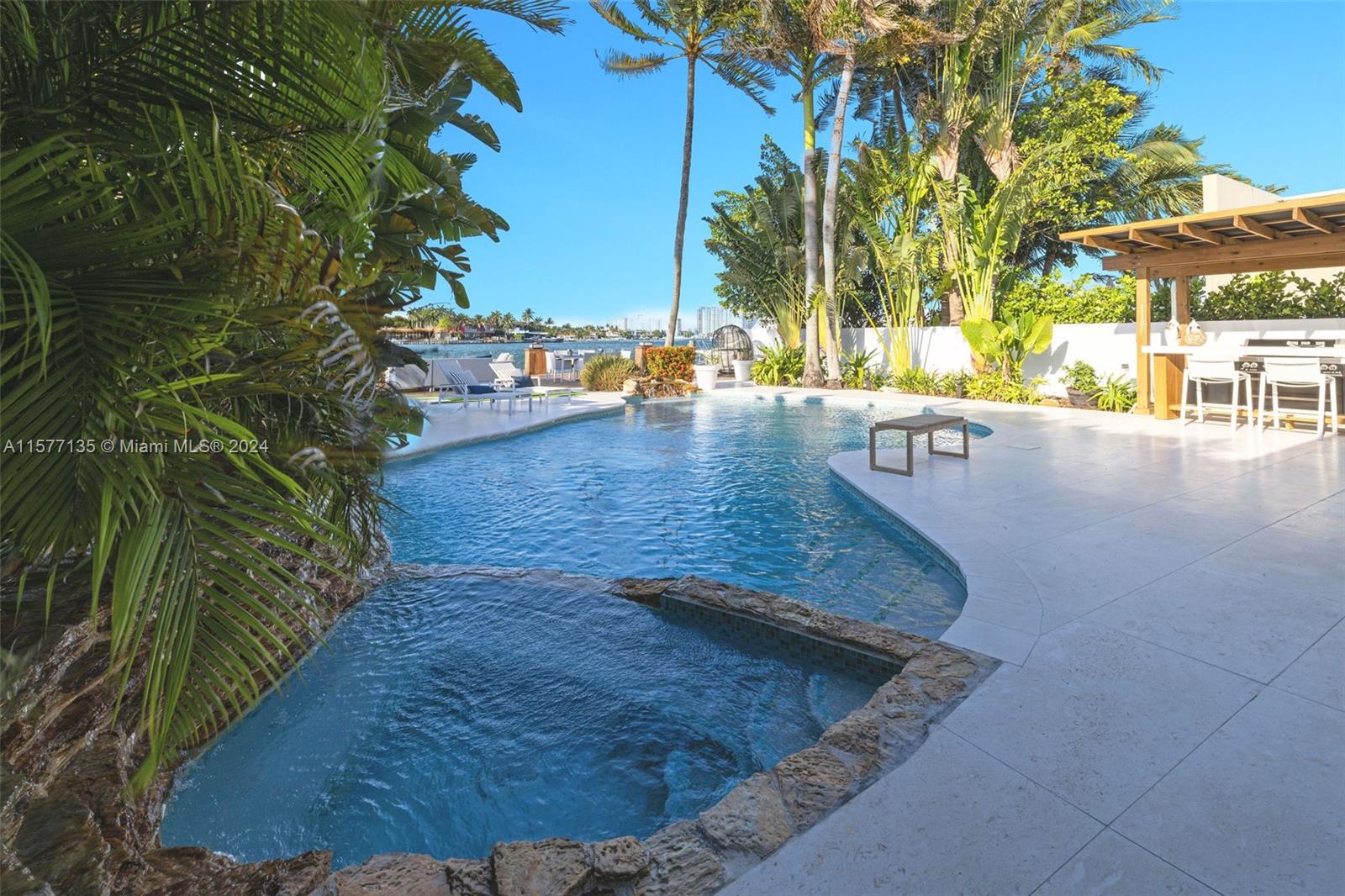 HIBISCUS ISLAND - Residential