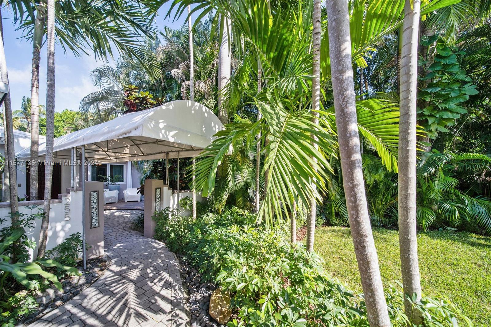 HIBISCUS ISLAND - Residential