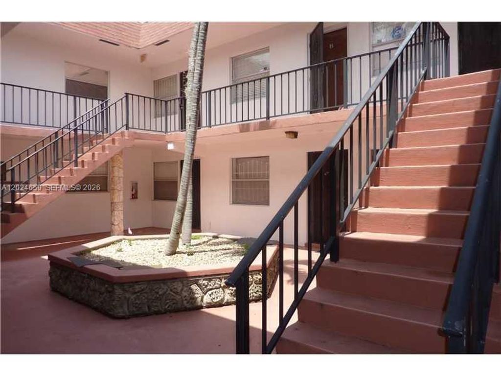 Photo of 344 SW 1st St #9, Pompano Beach, FL 33060 (MLS # A12024659)