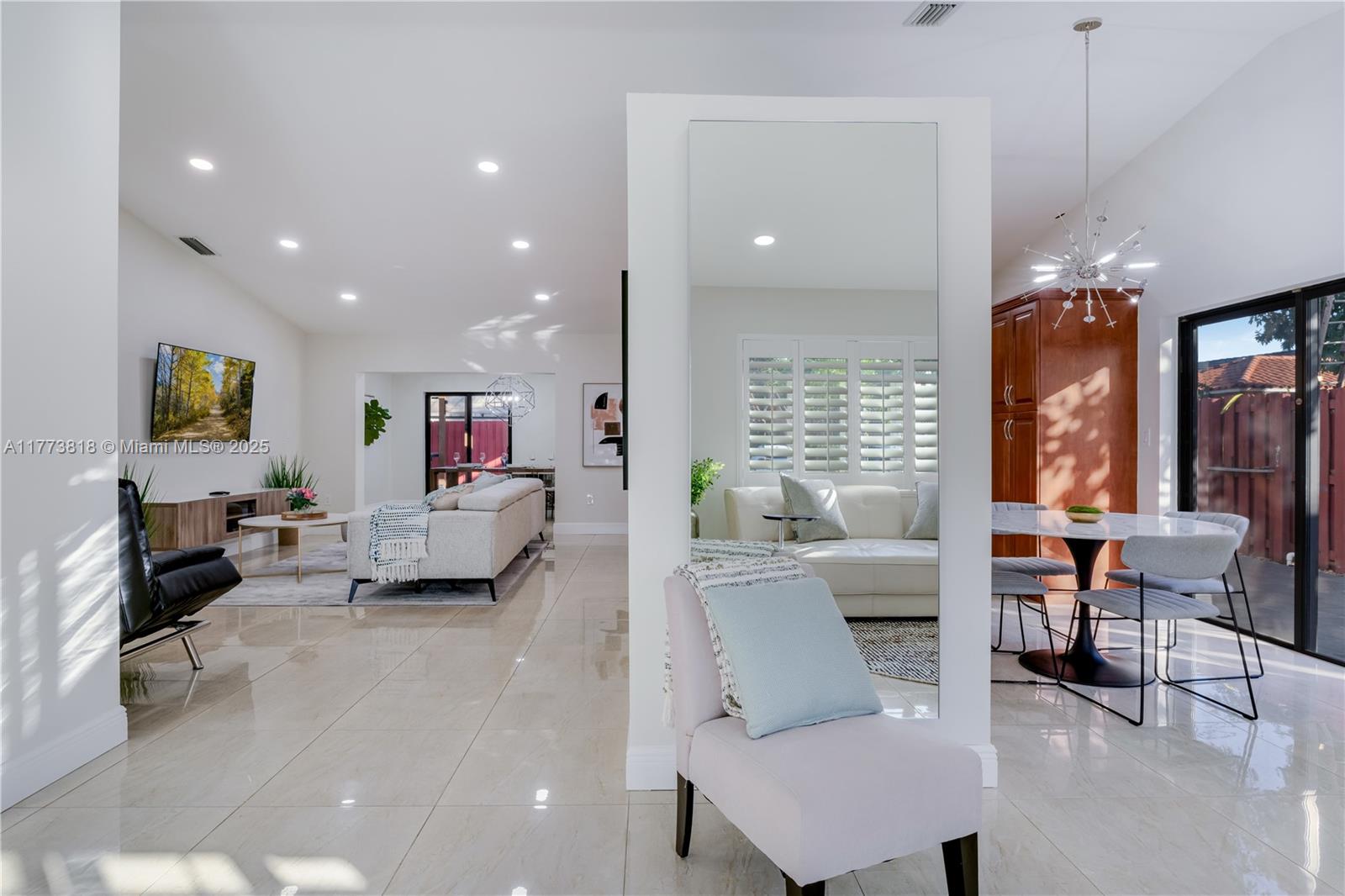 MUNNE SUB - Residential Lease