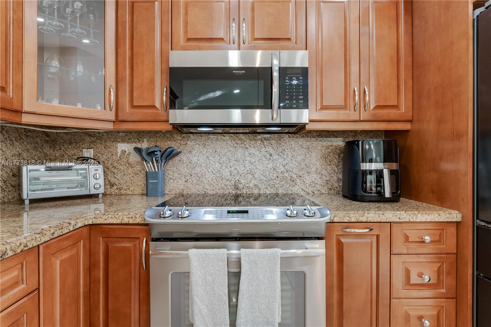 MUNNE SUB - Residential Lease