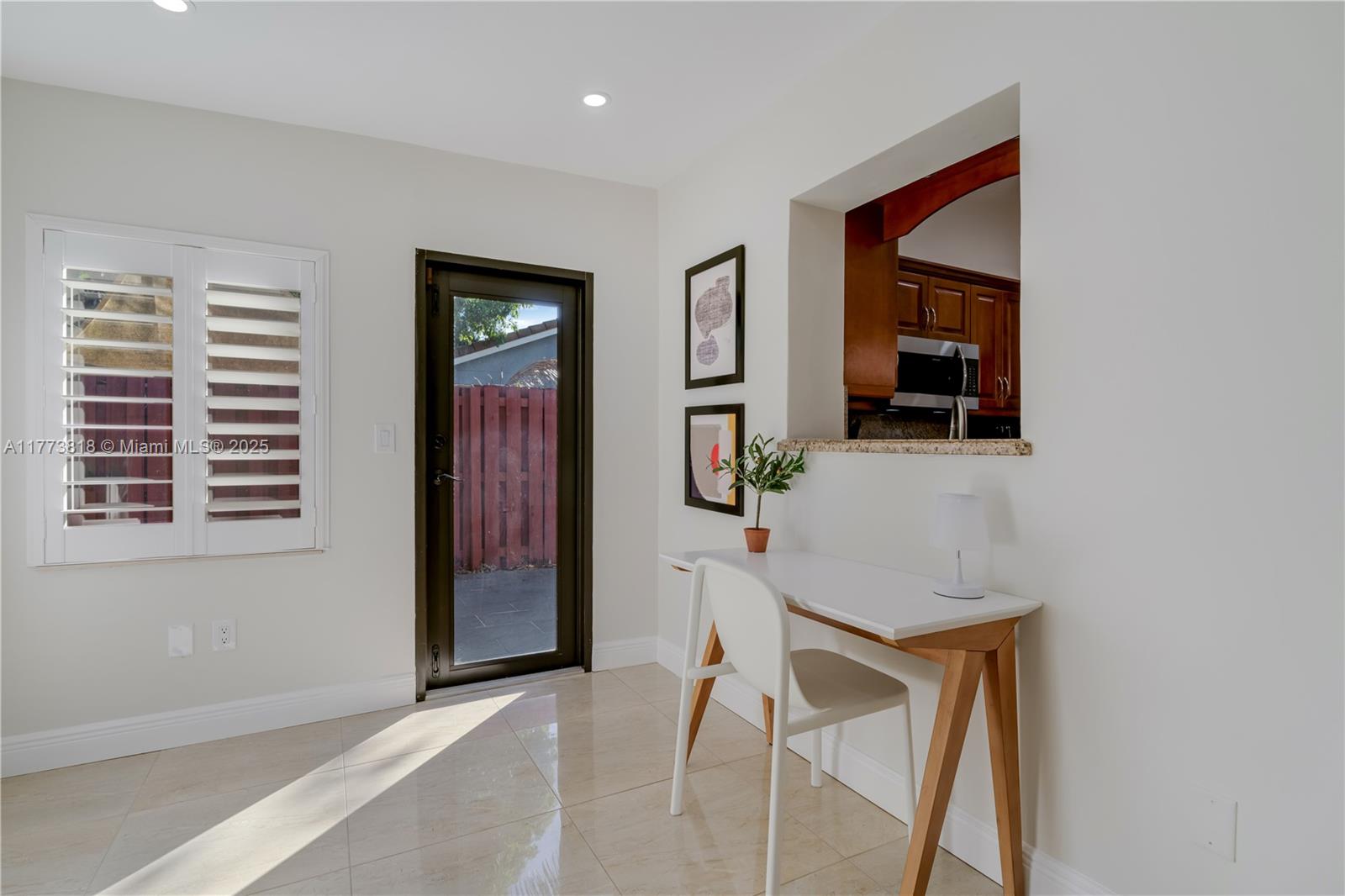 MUNNE SUB - Residential Lease