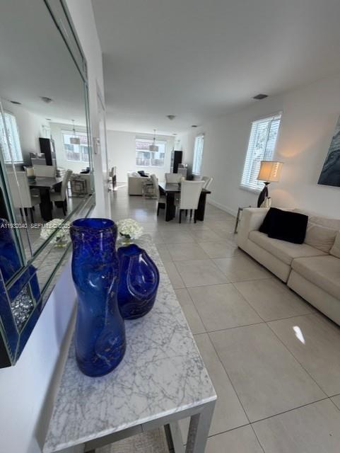 DORAL PALMS NORTH - Residential Lease