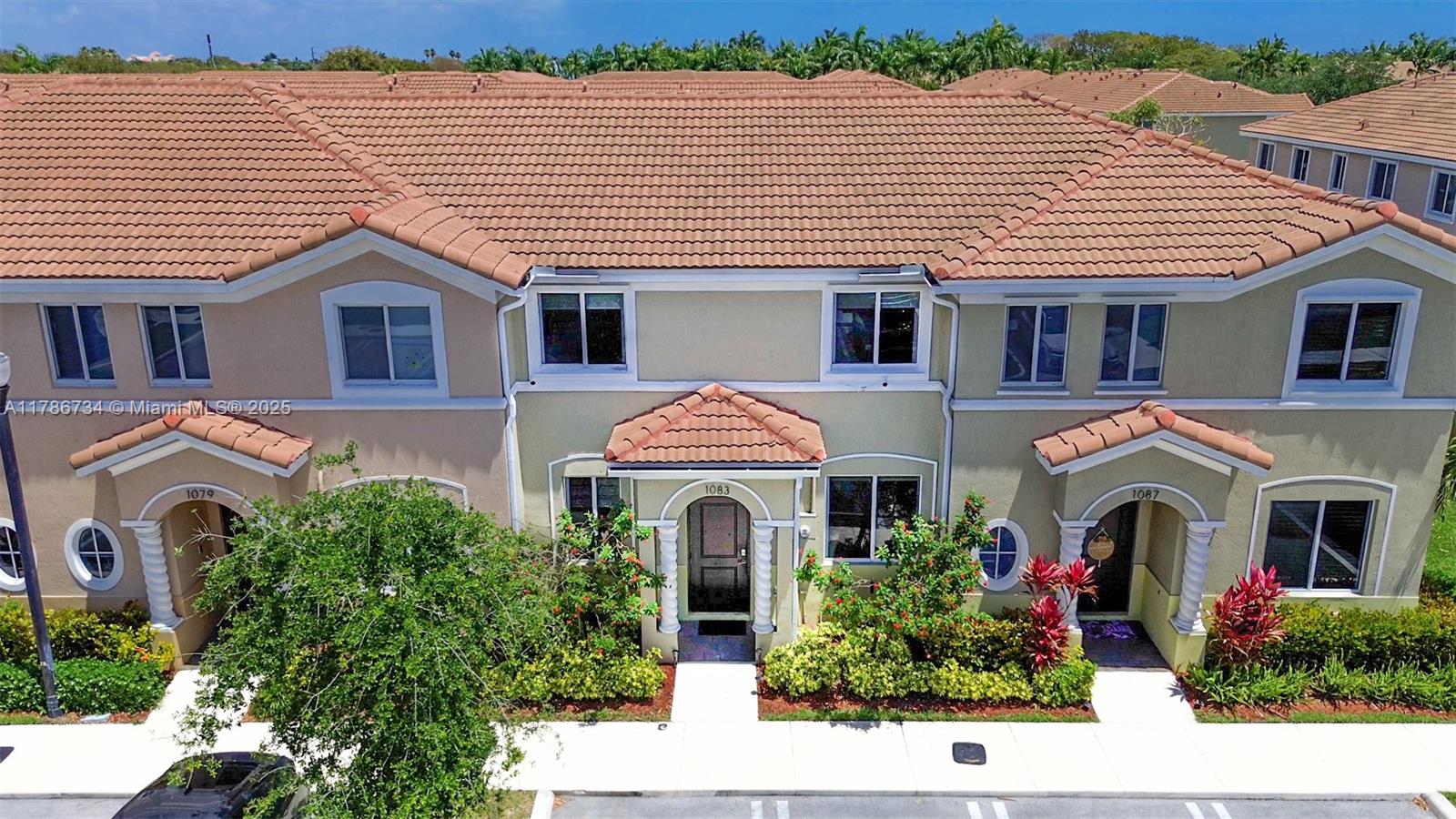 1083 Se 23rd Ter, Homestead, Miami-Dade County, Florida - 3 Bedrooms  
3 Bathrooms - 
