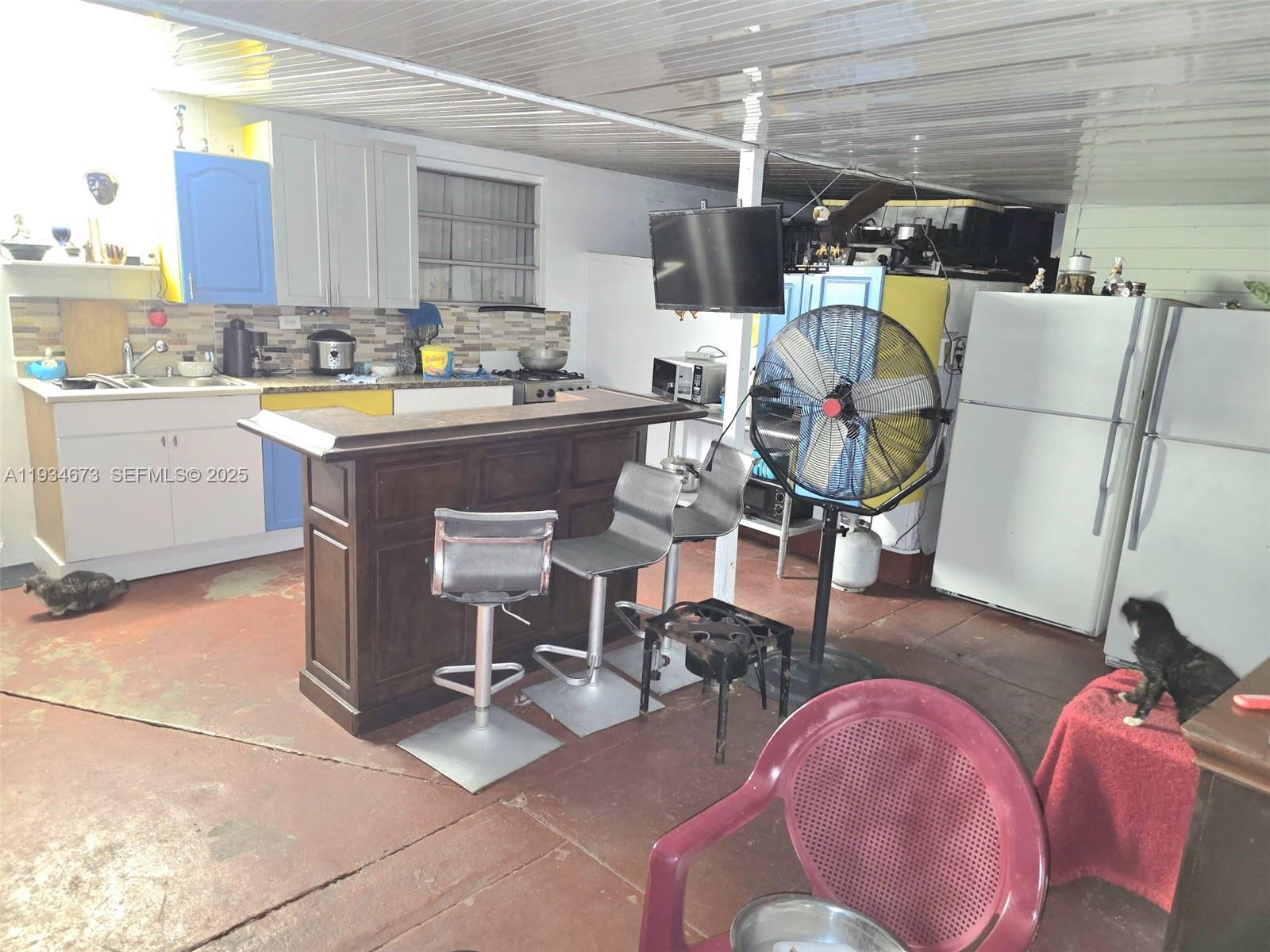 THE TROPICS ADDN - Residential