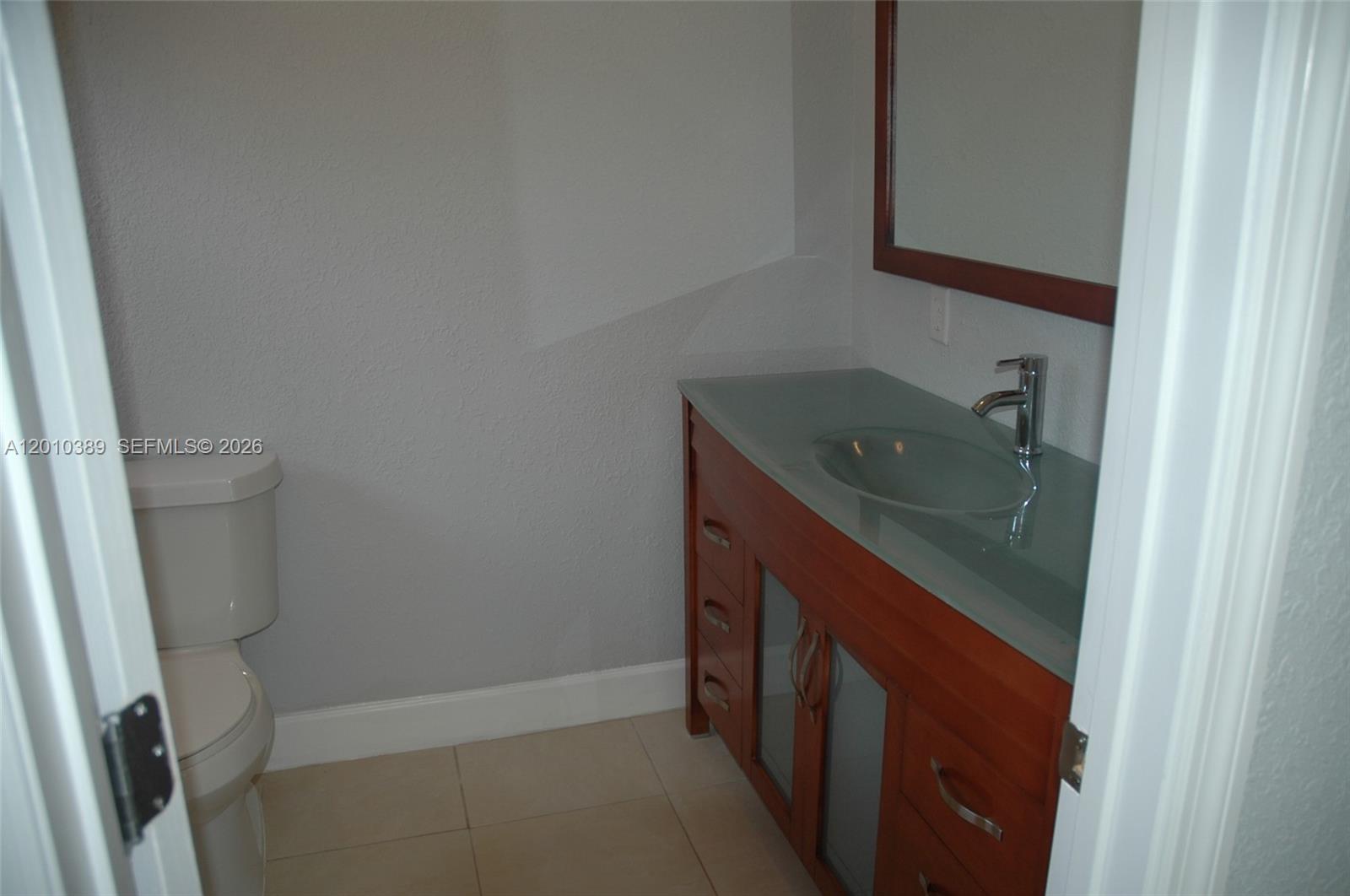 MEADOW WOOD MANOR #4 - Residential
