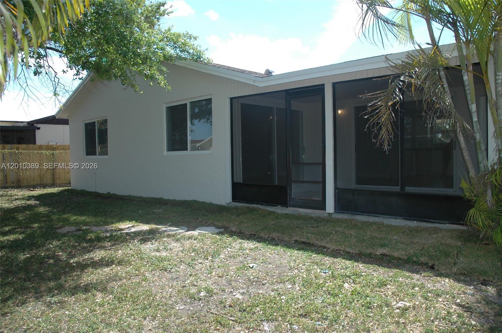 MEADOW WOOD MANOR #4 - Residential